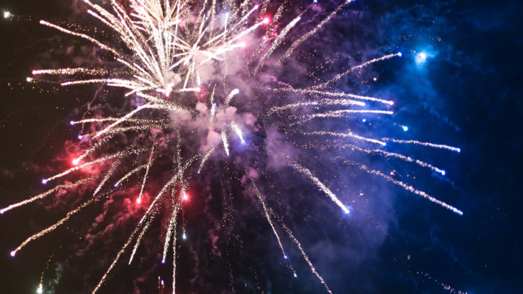 Onstuimig op Oudejaarsdag en tijdens jaarwisseling, Nieuwjaarsdag mogelijk storm