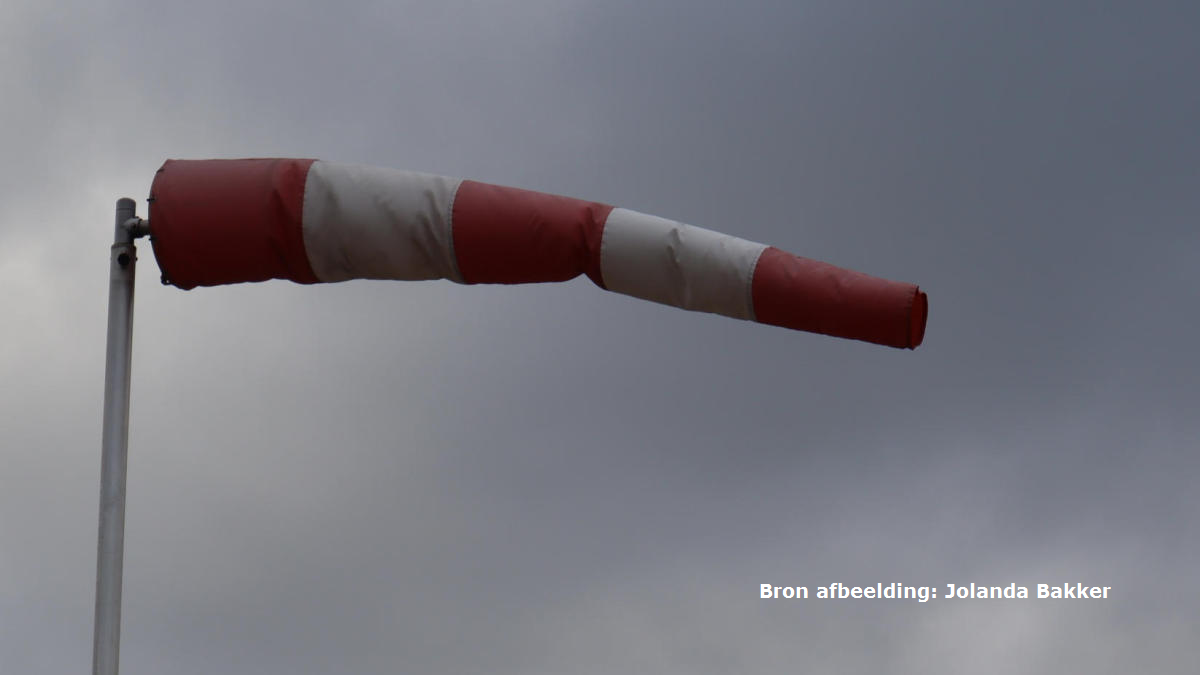 Storm Austen komt eraan, vrijdag nat en code geel voor zware windstoten